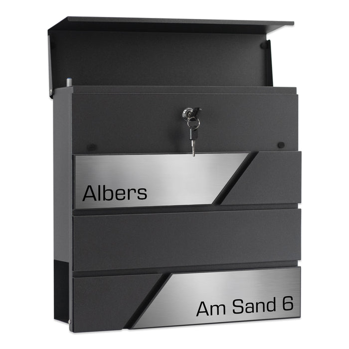 AlbersDesign Briefkasten B1 Eisenglimmer (DB703) personalisiert mit Edelstahl-Schildern