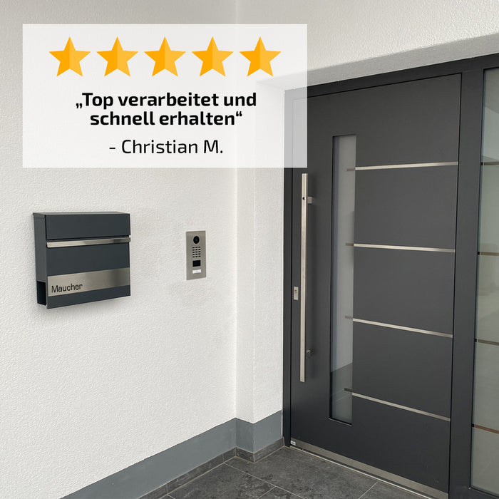AlbersDesign Briefkasten B3 anthrazit (RAL7016) personalisiert mit Edelstahlschild