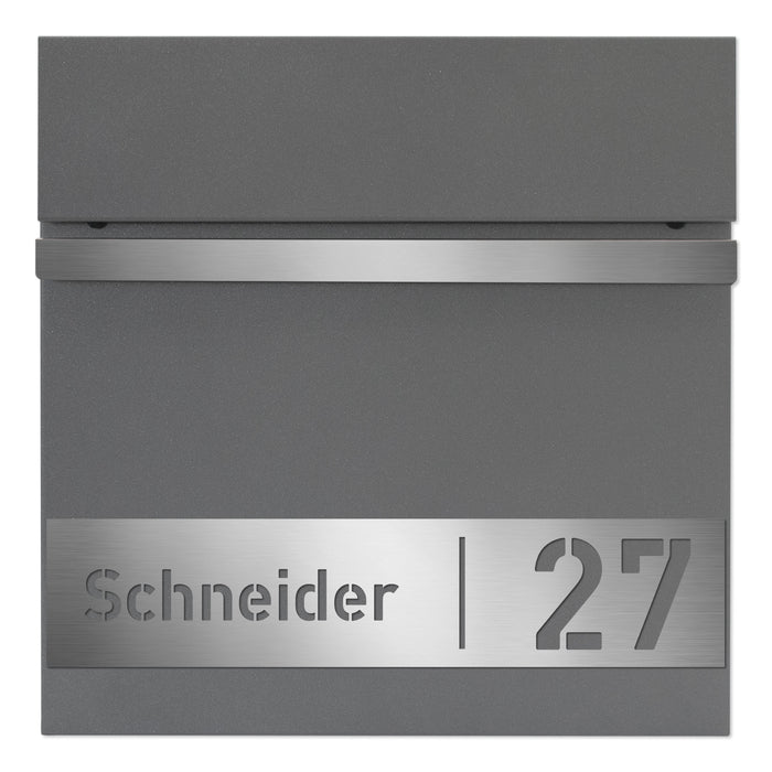 AlbersDesign Briefkasten B3 in Graualuminium (RAL9007) personalisiert mit Edelstahlschild