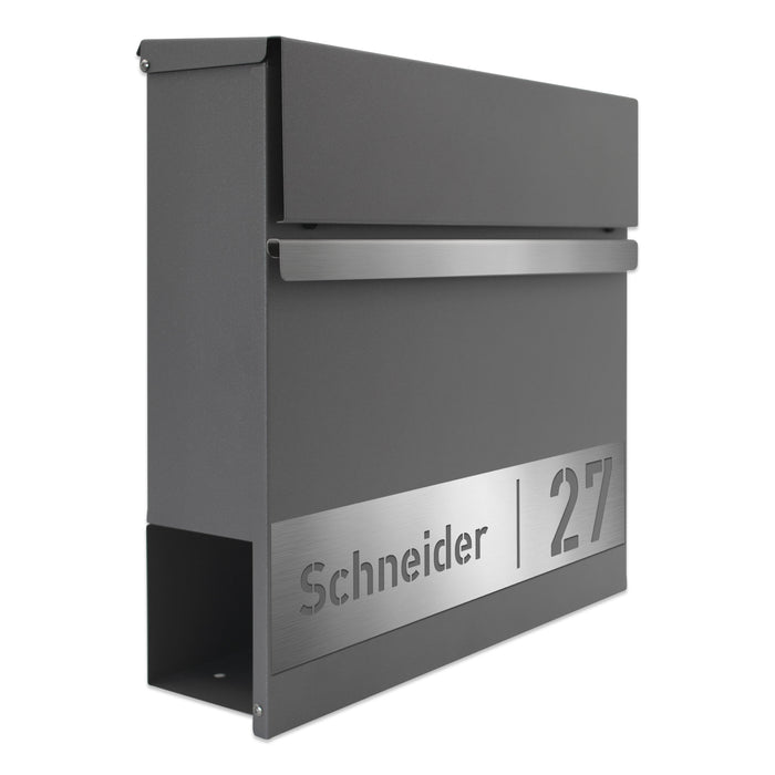 AlbersDesign Briefkasten B3 in Graualuminium (RAL9007) personalisiert mit Edelstahlschild