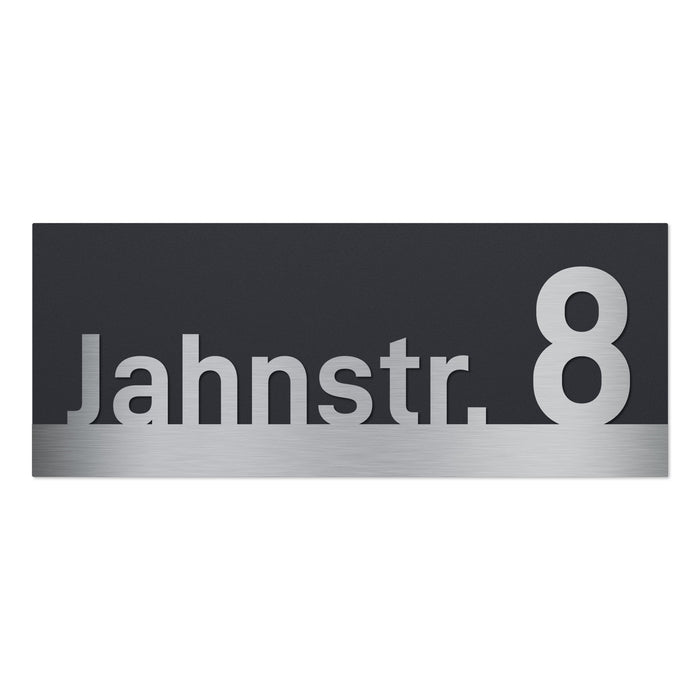 Edelstahl Straße & Hausnummer, mit 3D Effekt, Rückwand pulverbeschichtet in RAL7016, Frontblende in Edelstahl