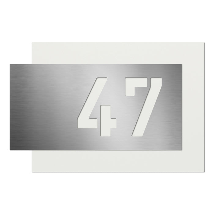 Edelstahl-Hausnummer, mit 3D Effekt, Rückwand pulverbeschichtet in RAL9003, Frontblende in Edelstahl
